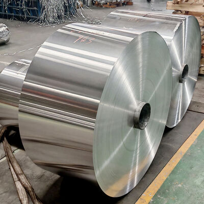 ม้วนฟอยล์อลูมิเนียม ฟอยล์อลูมิเนียม ฟิล์ม PE ฟองอากาศสีขาว ความหนา 0.006 ถึง 0.2 มม. ชั้นป้องกันที่แข็งแรงและยืดหยุ่น