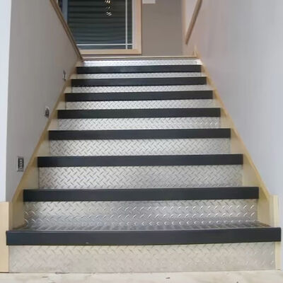 5052 แผ่นอัลลูมิเนียมสลัก 4x8 5754 แผ่นอัลลูมิเนียมเพชร 100mm 1600mm